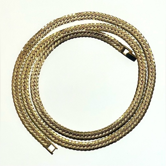 Vintage Gorgeous 30" Textured Gold Tone Thick Chain Necklace - Picture 6 of 9